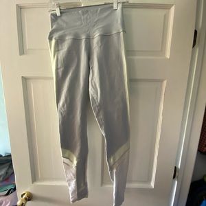 Light blue ALO Yoga Elevate legging